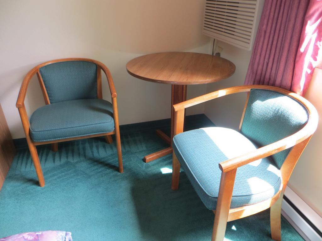 Cobblestone Inn & Suites - Merrill Værelse billede