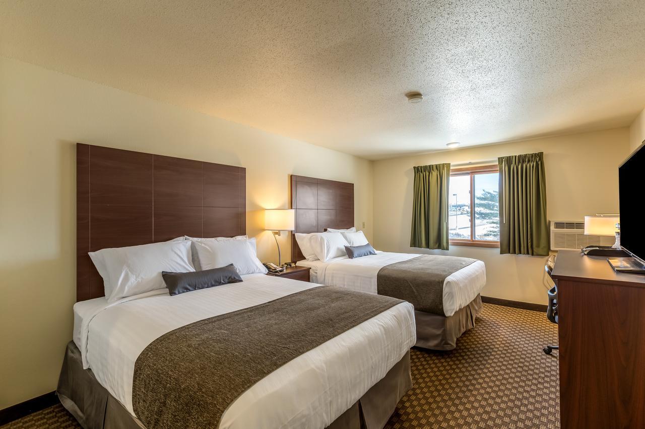 Cobblestone Inn & Suites - Merrill Eksteriør billede